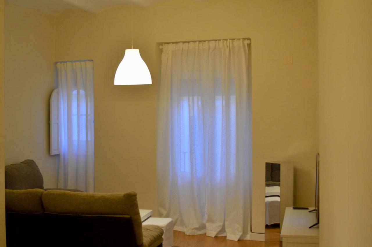 Appartamento Peris Mencheta Siviglia Esterno foto